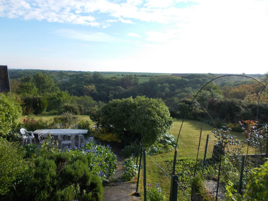 trois terrasses pour déjeuner face à un superbe panorama