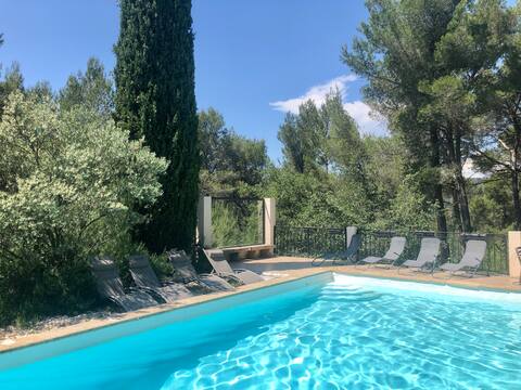 Nice villa w/ pool - 5km center Aix-en-Provence