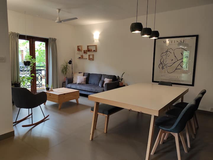 Living room image 2