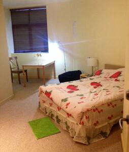 Melbourne CBD Duplex Apartment - อพาร์ทเมนท์