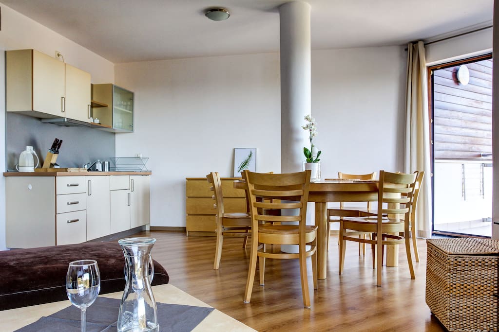 Salon z aneksem kuchennym