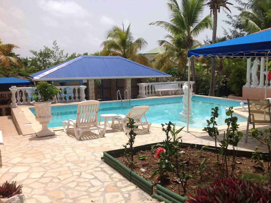 TERRASSE PISCINE