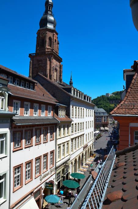 Heiliggeistkriche direkt vor dem Schlafzimmerfenster