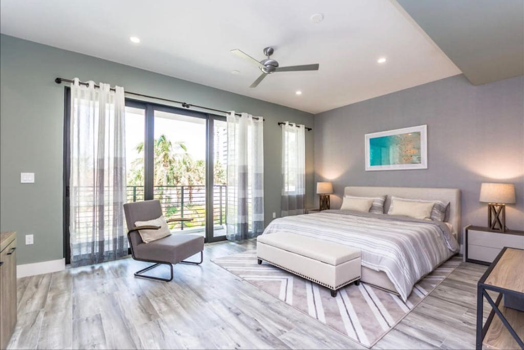 Master suit with the garden views has a king size bed with a memory foam mattress.