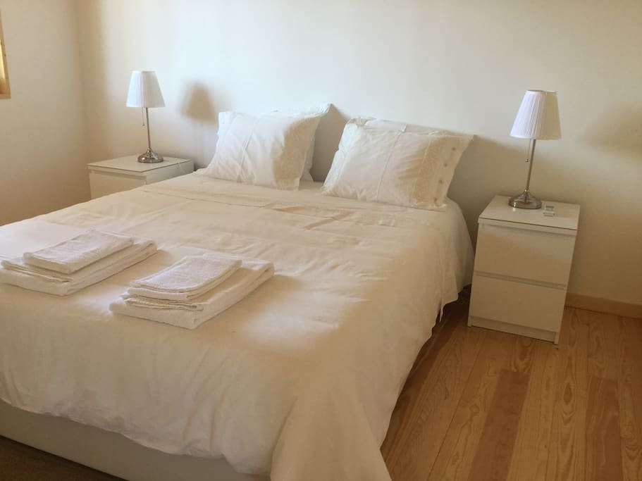 Excelente qualidade, colchões e roupa de cama.