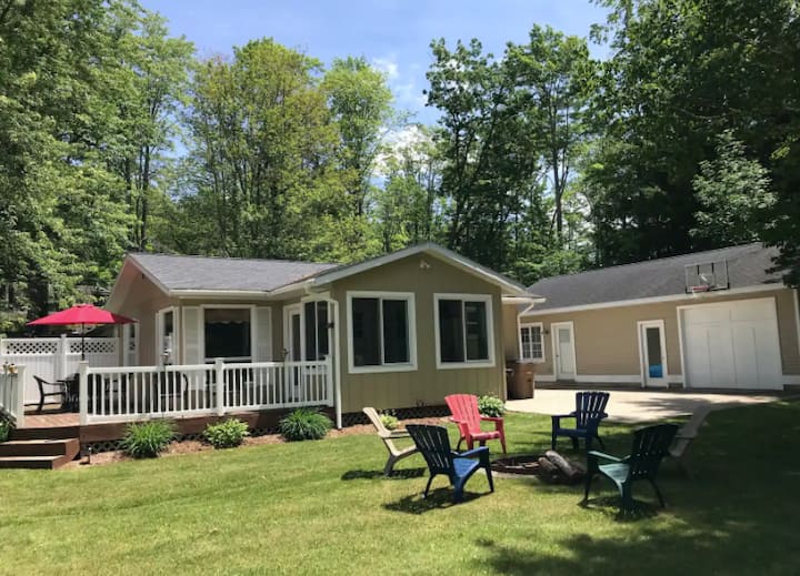 Cadillac Vacation Rentals & Homes Michigan, United States Airbnb
