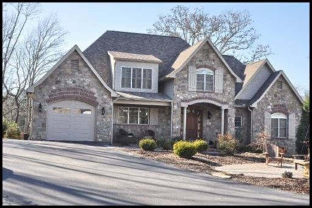 Guest home in Seymour Sevier County Knoxville area Guesthouses for