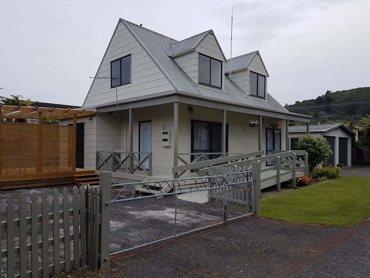 Affectionately Known As "The Dolls House" - Rotorua