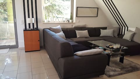 Beliebte Airbnb-Anzeige: Living...almost like home...78 sqm in Bielefeld