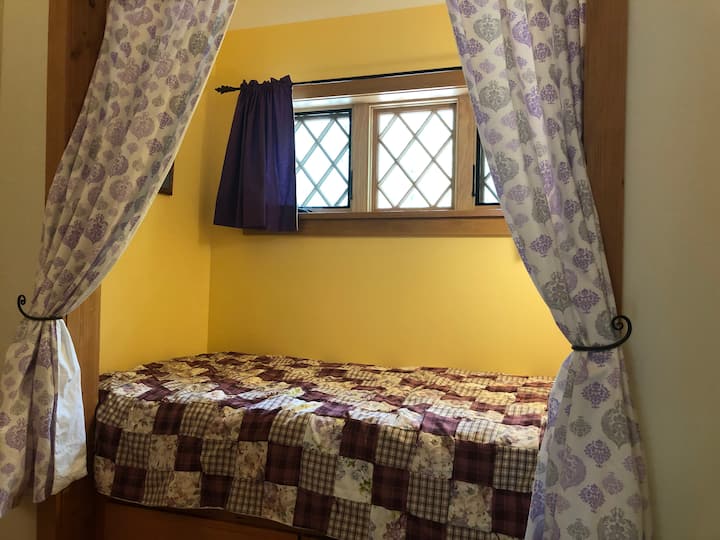 النوم ألكوف