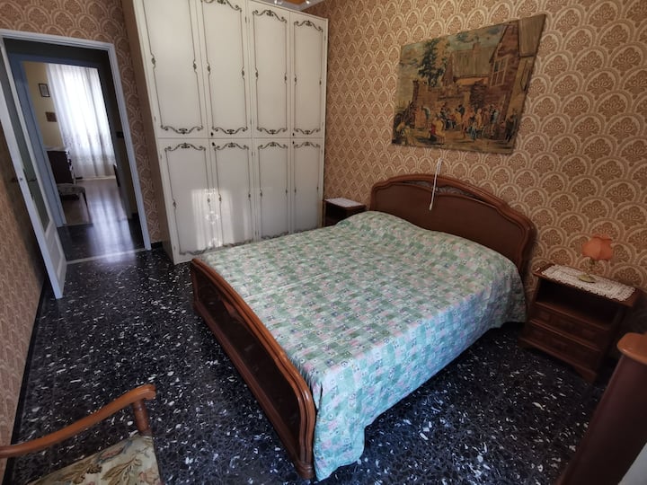 Dhomë gjumi 2
