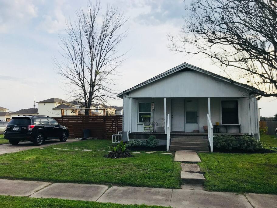 Driveway has room for 2 cars and there is plenty of street parking.