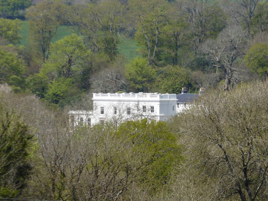 Strode House from a distance. (Note that the building on the right is the 3/4 bedroom wing of the property which is empty and will be refurbished in the off season)