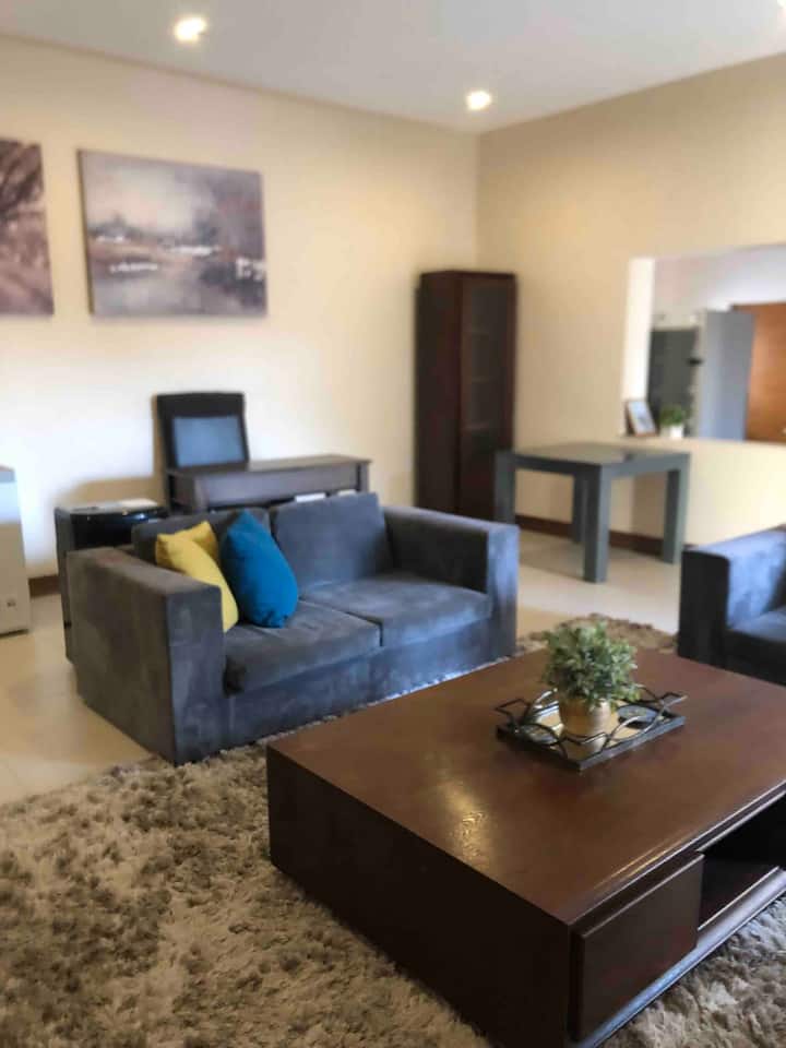 The Eighth Cottage: Borehole-fed Water - Randburg