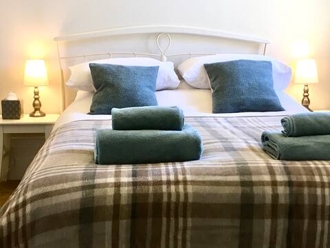 Comfortable Apartment in Buckingham’s Town Centre