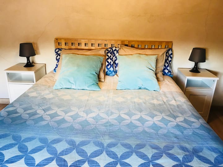 Kitanda cha watu wawili