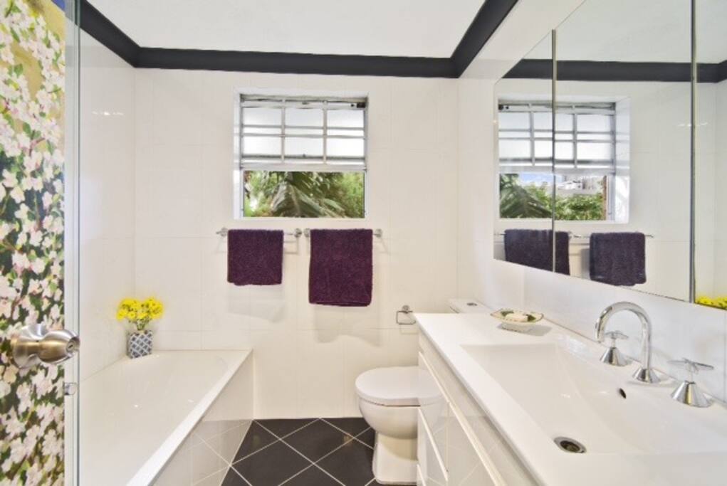 Bathroom - bath & shower, and a hand painted door!