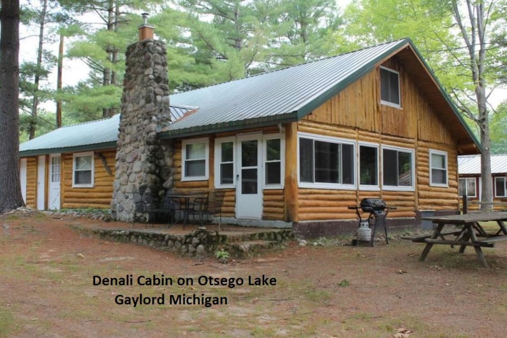 Denali Cabin At Corey Cove Otsego Lake Cabins For Rent In Gaylord