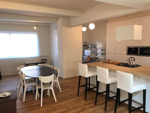 Spacious 3-bedroom townhouse - Newly renovated