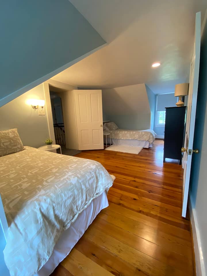 Stone House - Bedroom 4 - You pass through this room to get to a full bath and bedroom 5.