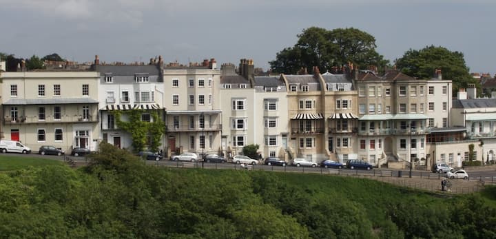 Beautiful, Stunning Studio in Clifton Village