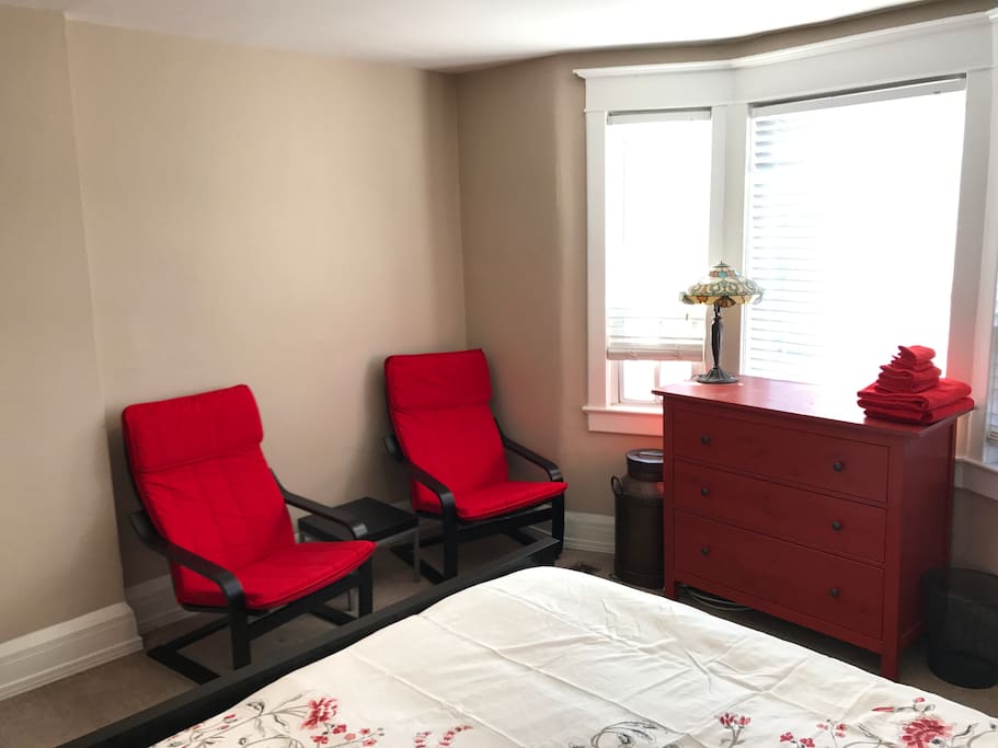 Sitting Area (Private)