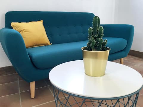 Popular Airbnb listing: Suite with exclusive terrace in the historic center in Sevilla