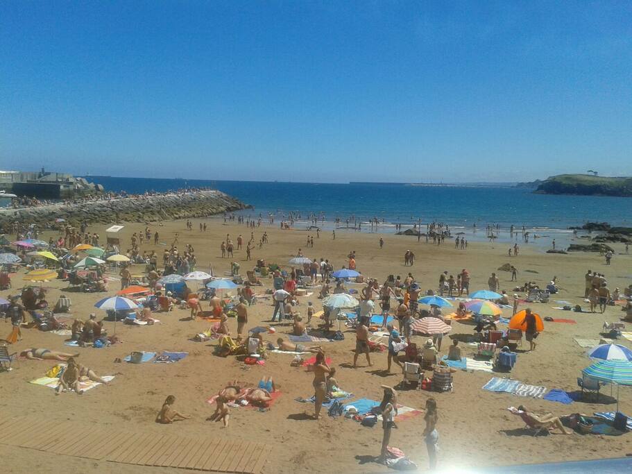 Playa palmera, Candás a 3 min a pié (no se ve desde el piso) ️⛵