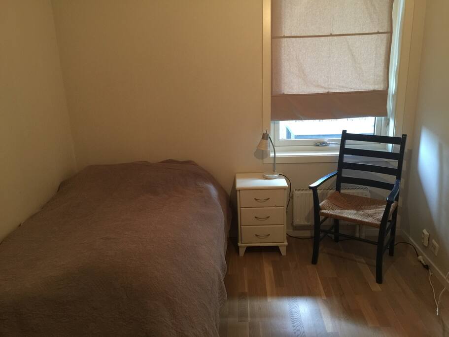 Bedroom (bed 120)