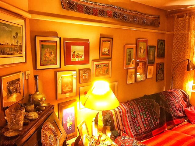 Private single room & a tasty breakfast OX1