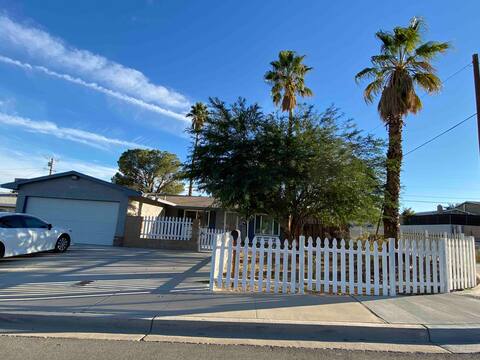 Cozy 3 bedroom home in a quiet residential area