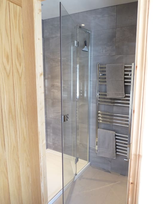 En suite shower rooms