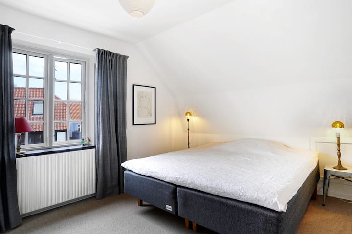 Стая 1 разполага с двойно легло (180 см)