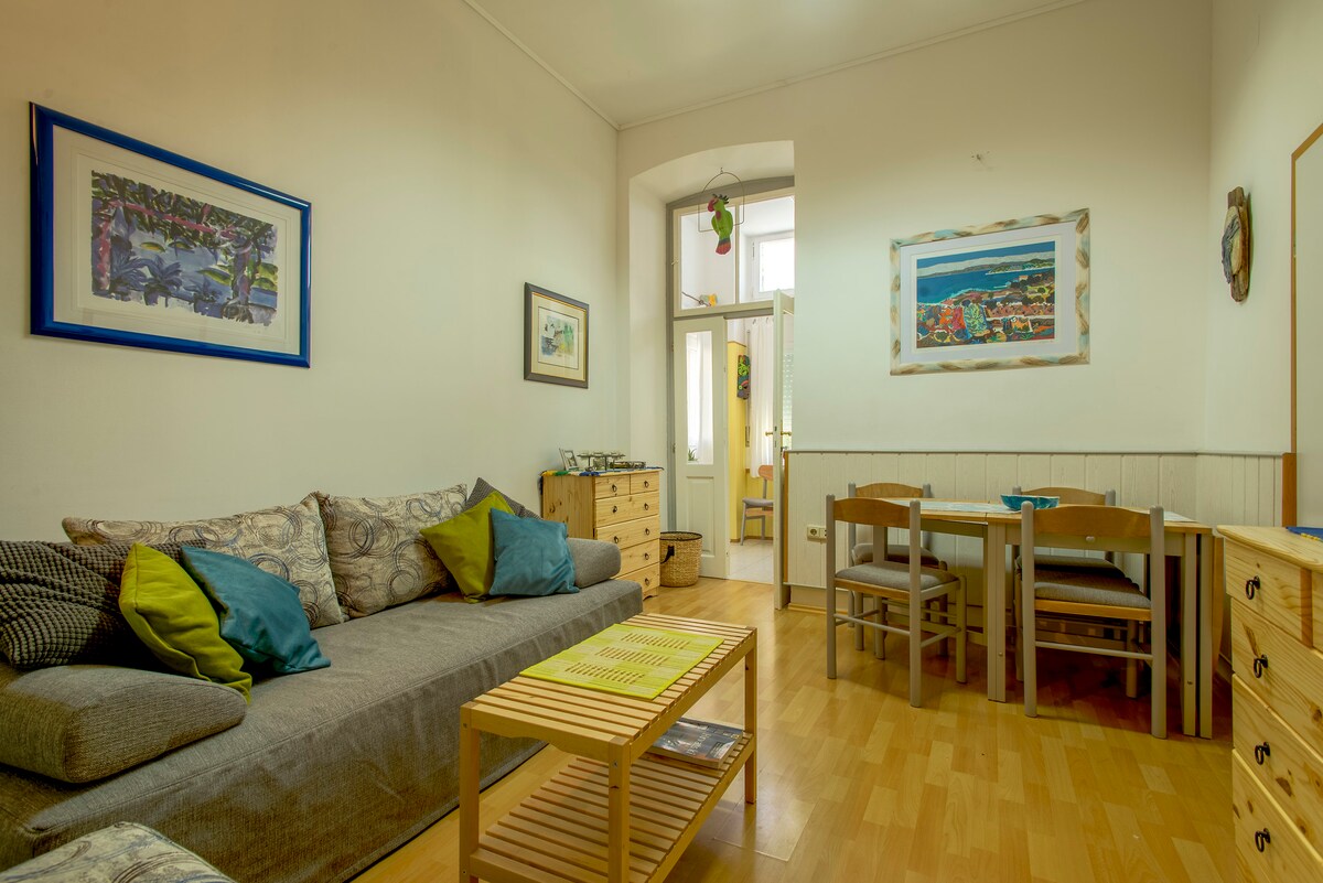 მისაღები ოთახი