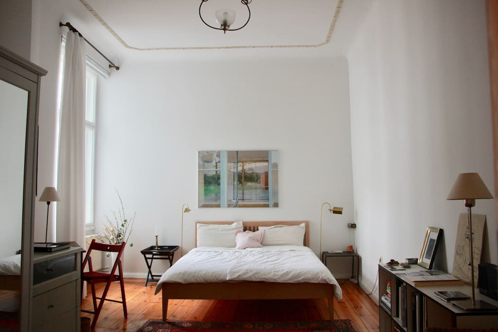 Sleeping room - on the north side, no street, very quiet.