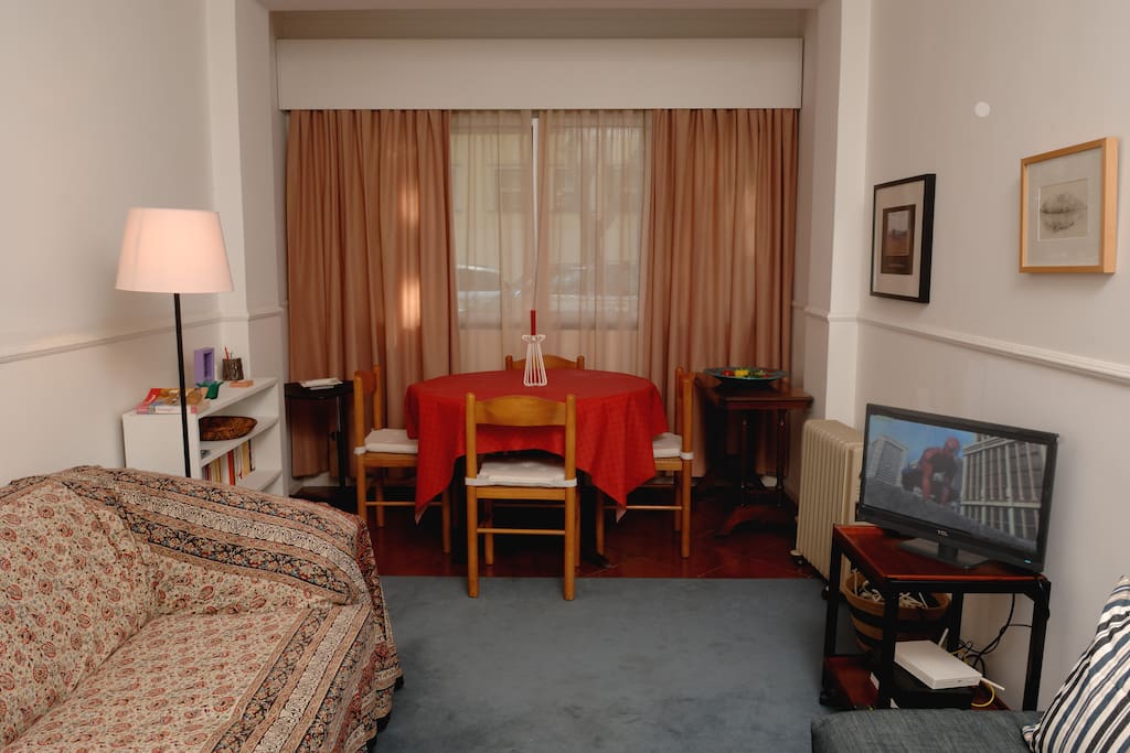 Living room, wifi, tv, heating