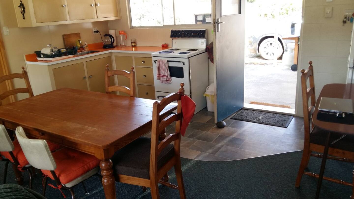 Clydethyme - A Quintessential Kiwi Holiday House. 5