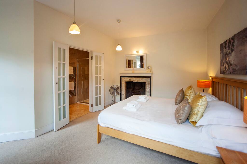 Master Bedroom with En Suite