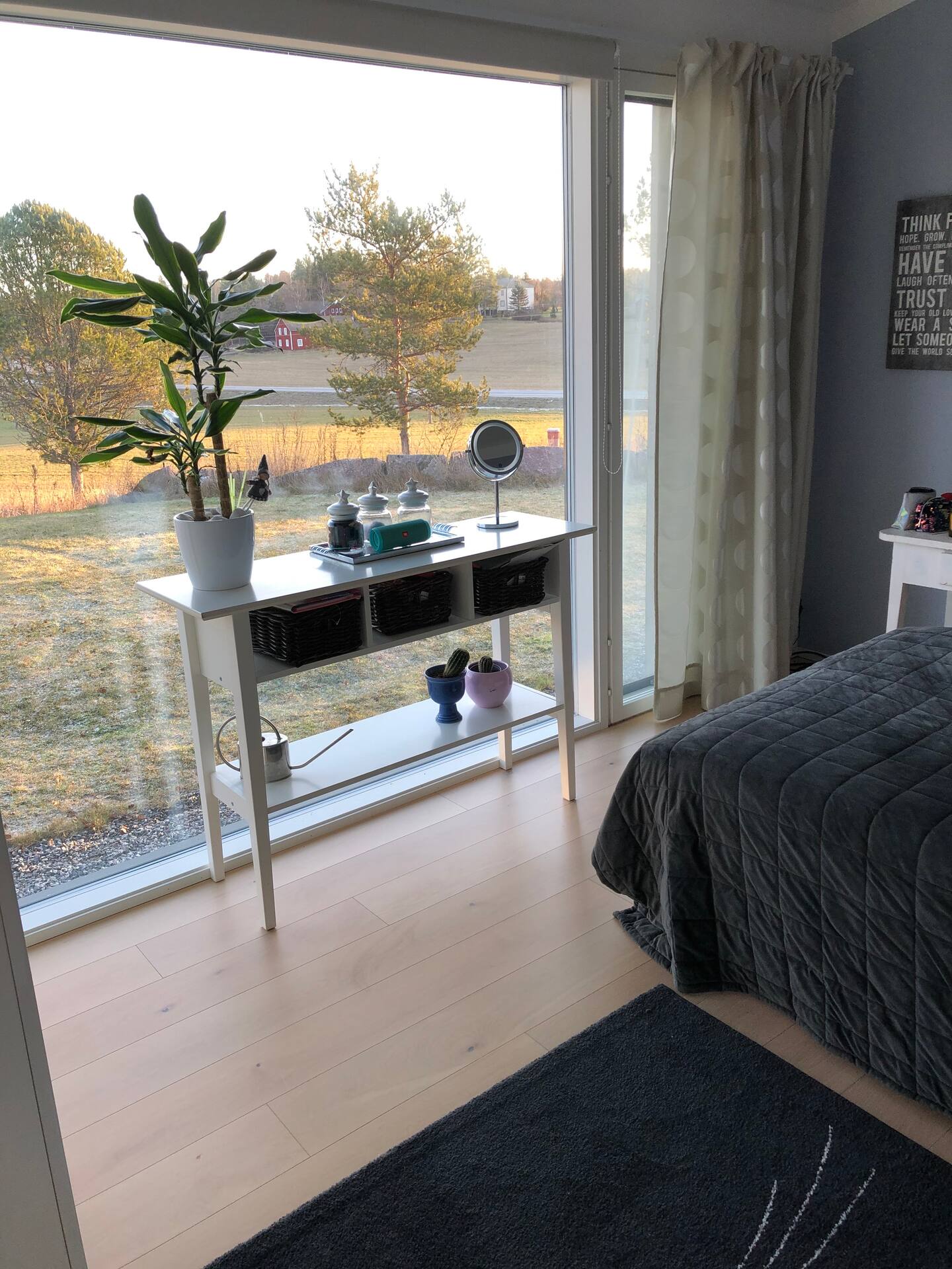 Lovely Modern Countryside Home 5