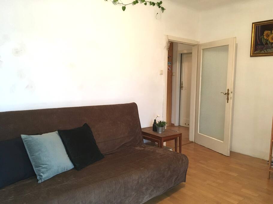 Wohnzimmer / Living Room