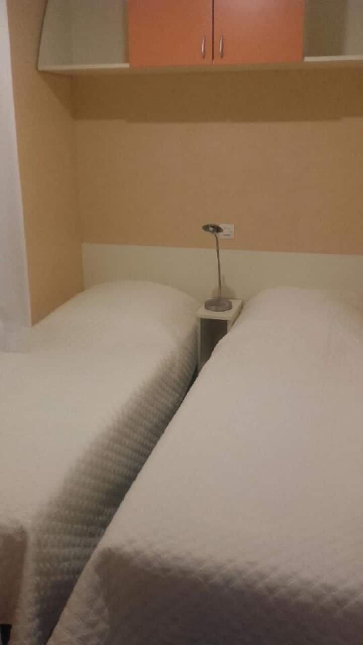 Spálňa 2 jednolôžka 