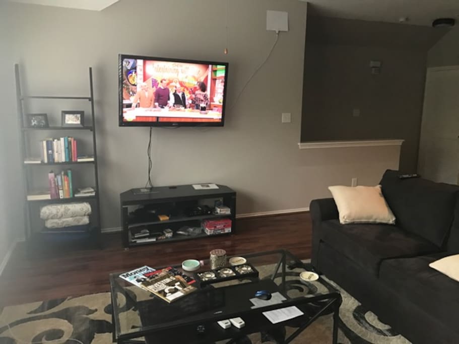 Living Area 2