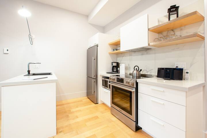 SP107-Les Lofts St-Pierre – Par Les Lofts Vieux-QC gallery image 4