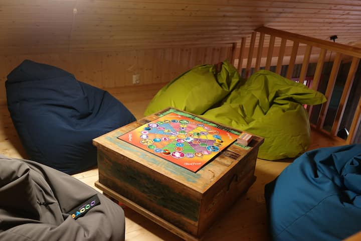 Кътчето за игри на Хемсен 