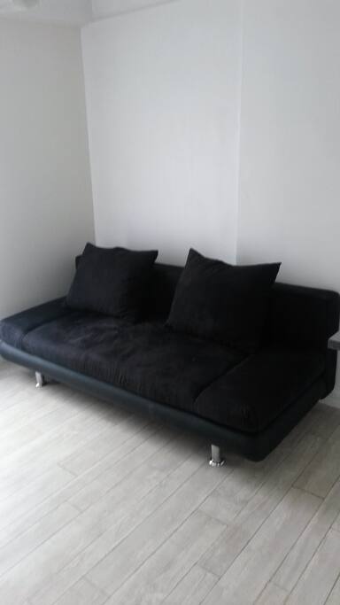 Salon: Canapé convertible 140 cm