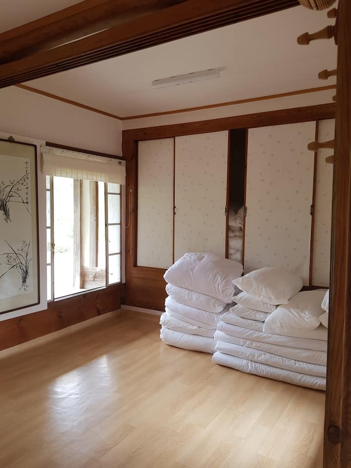 Dormitorio grande, para 5-6 personas