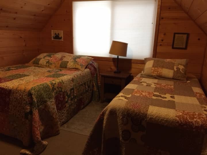 Kitanda cha malkia cha ghorofani na cha muda mrefu zaidi