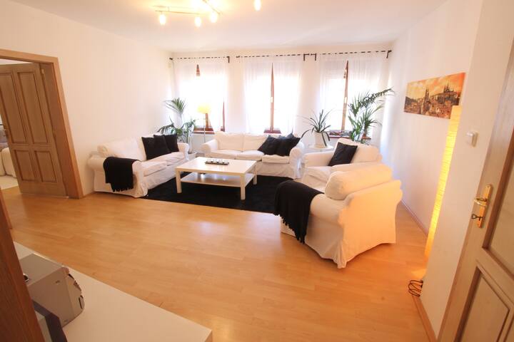 3 bedrooms apartment in Prague center gallery image 3