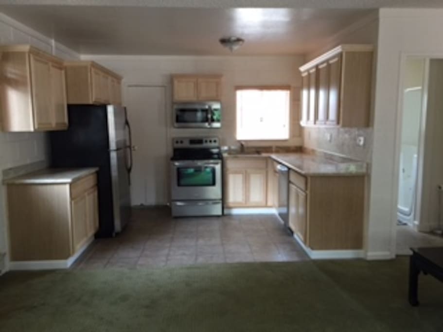 Full kitchen
