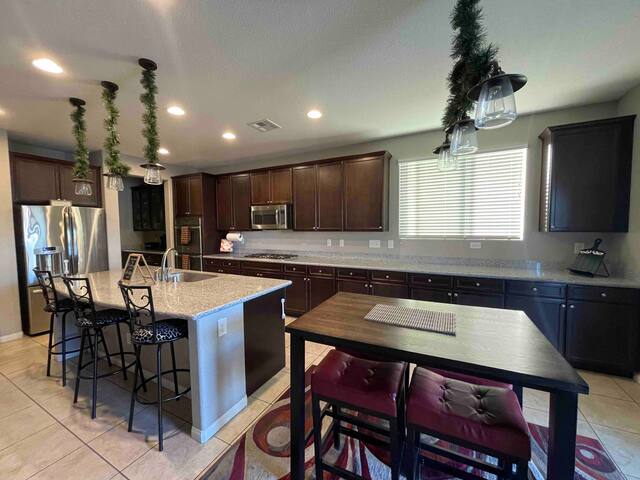 Blackbeards Cove – Luxury, New, Pool, Jacuzzi gallery image 2